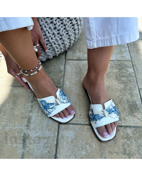 Bílé vzorované pantofle-319808-20