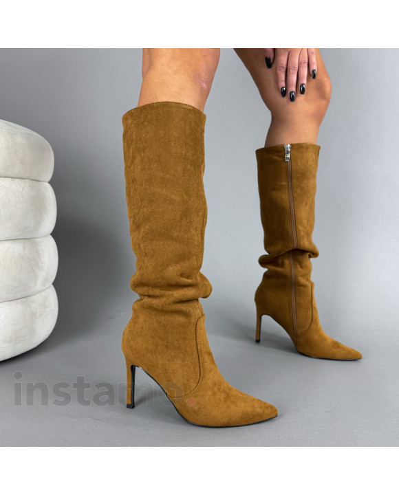 Hnědé semišové kozačky-323600-20