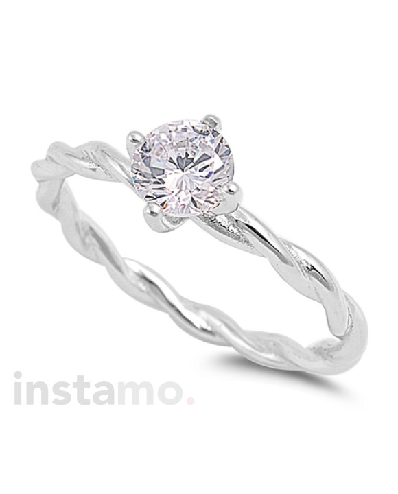 Strieborný prsteň s bezfarebným kamienkom