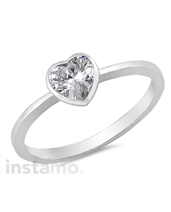 Strieborný prsteň zdobený srdiečkom