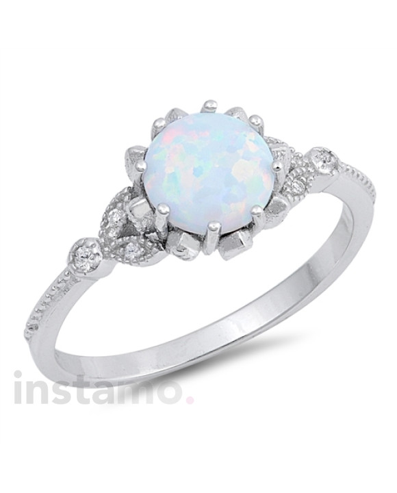 Strieborný prsteň s bielym opálom