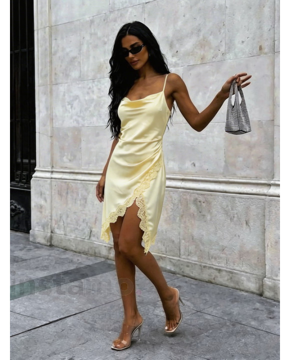 Žluté saténové šaty s krajkou-326637-20