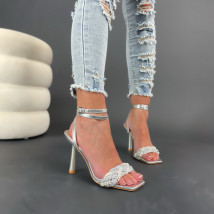 Stříbrné sandále s perličkami-301357-01