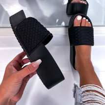 Černé pantofle na platformě-267449-016