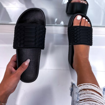 Černé pantofle na platformě-267449-016