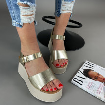 Zlaté sandále na platformě-303520-02
