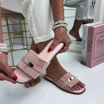 Růžové pantofle se sponou-326879-03