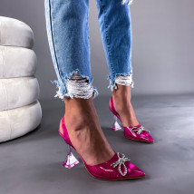 Růžové sandále s ozdobou-266867-01