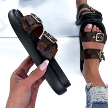 Hnědé pantofle s páskami-285441-02