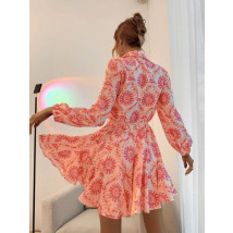 Růžové vzorované šaty s dlouhým rukávem-270824-017