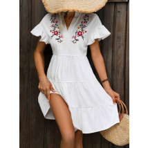 Bílé šaty s výšivkou-302426-03