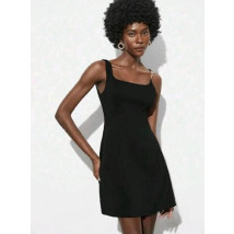 Černé šaty s řetízkem-302579-01