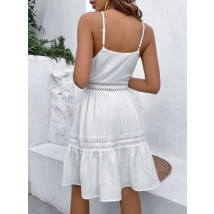 Bílé šaty na ramínka-303337-01