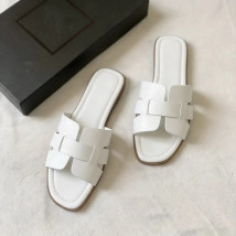 Bílé pantofle-326455-05