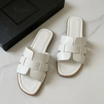 Bílé pantofle-326455-05