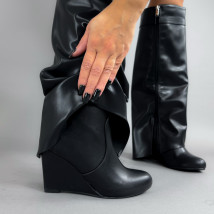 Černé vysoké kozačky na platformě-323461-01