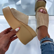 Béžové pantofle na platformě-286535-08