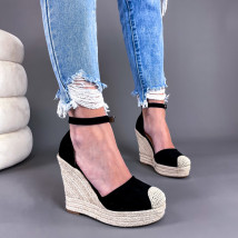 Černé sandálky na platformě-264956-03