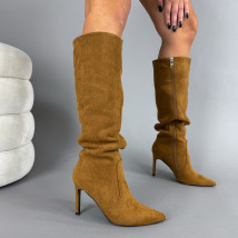 Hnědé semišové kozačky-323600-02