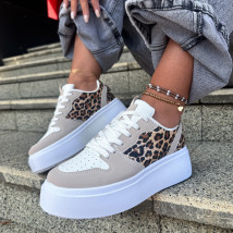 Bílé tenisky s leopardím vzorem-320425-01