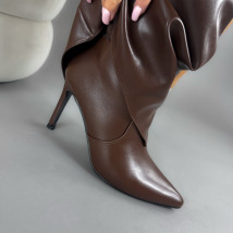 Hnědé vysoké kozačky-323233-04