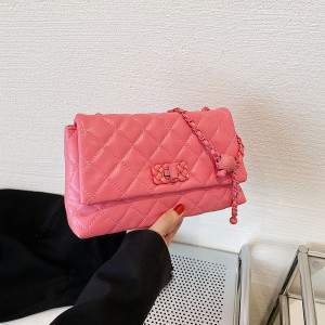 Růžová prošívaná kabelka