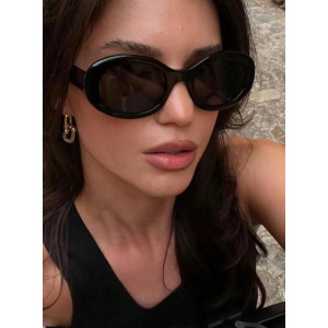 Černé sluneční brýle