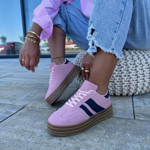 Růžové tenisky s perličkami