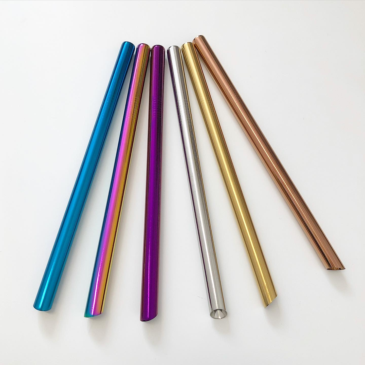 Kovové brčko zkosené na smoothie