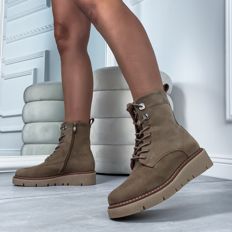 Hnědé semišové polokozačky