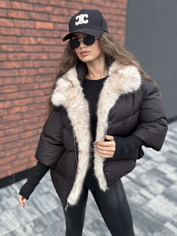 Černá krátká bunda s kožešinou