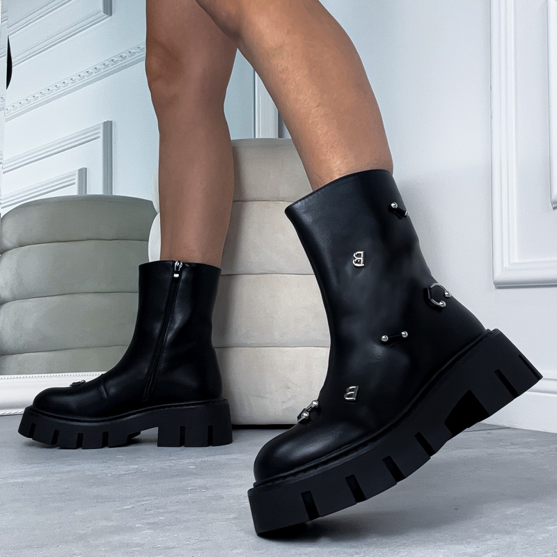 Černé polokozačky