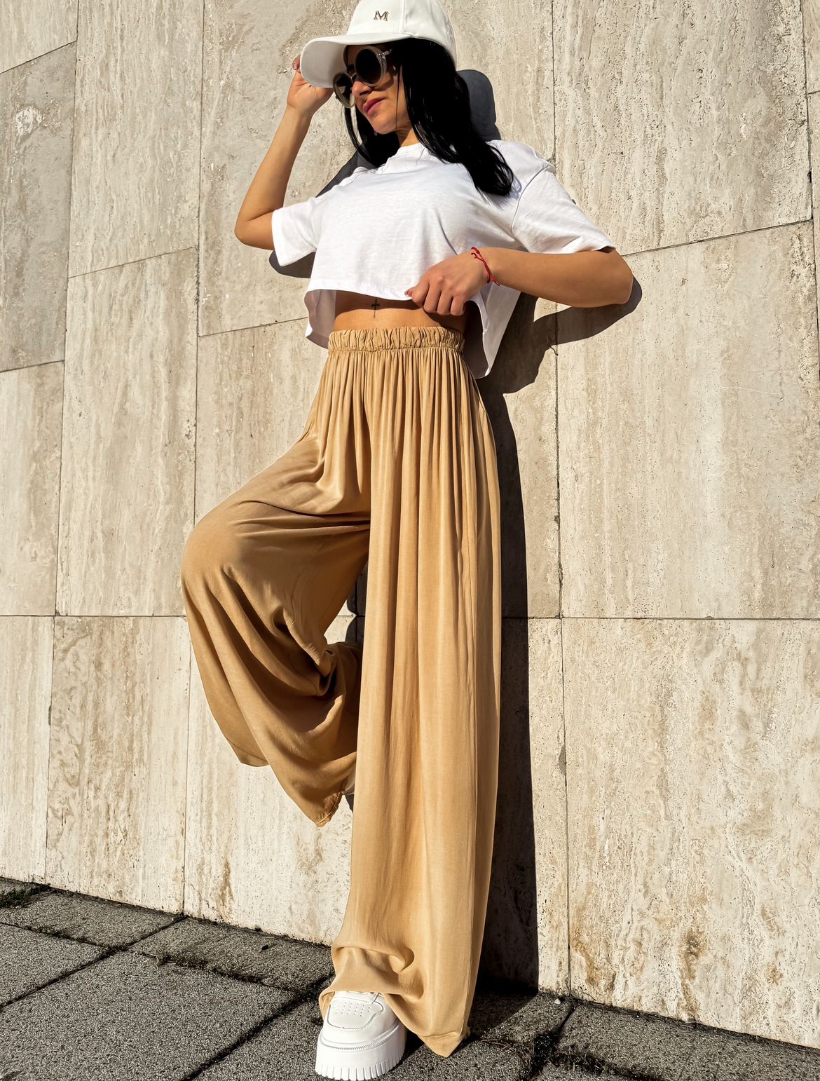 Tmavě béžové široké kalhoty