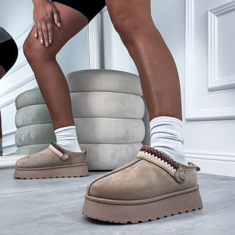 Béžová nasouvací obuv