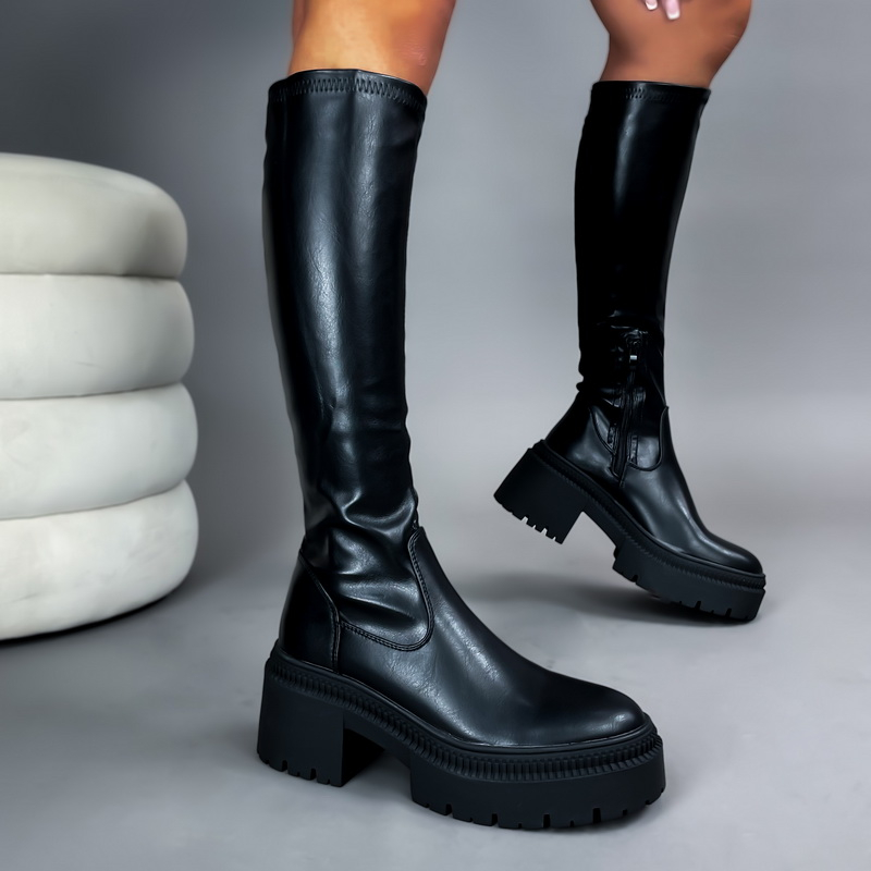 Černé vysoké kozačky