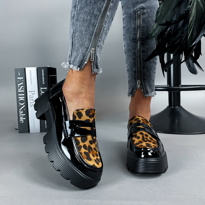 Černé leopardí mokasíny