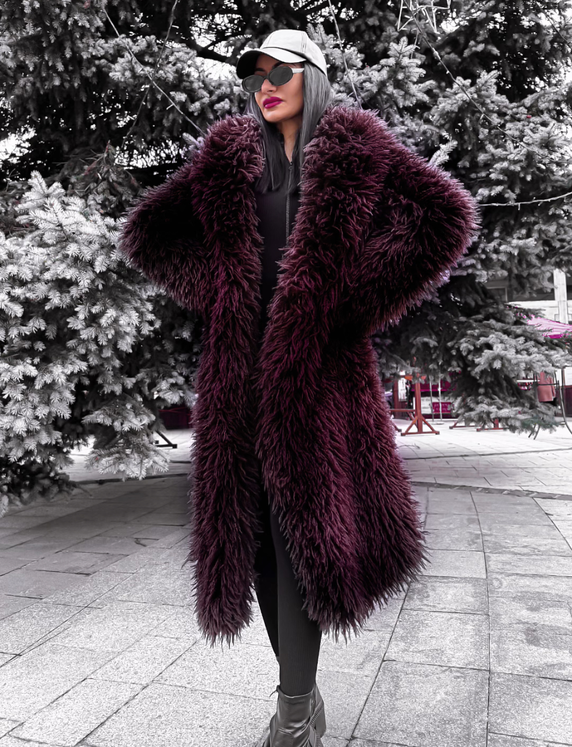 Vínový dlouhý kožešinový kabát