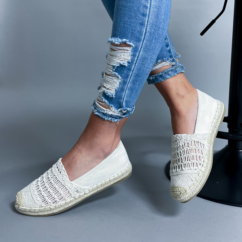 Světle béžové mokasíny