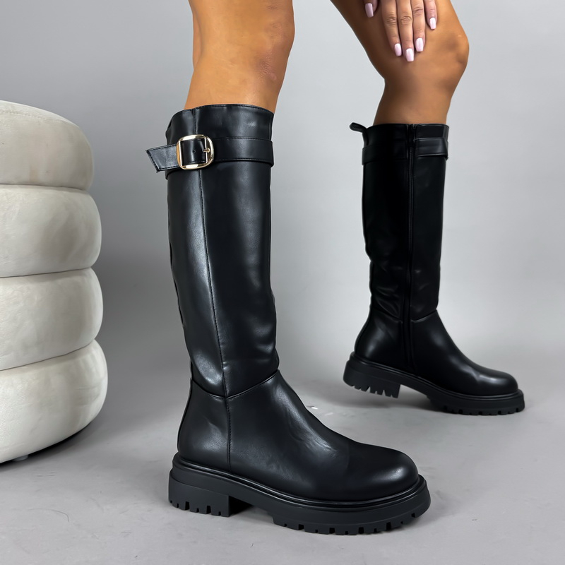 Černé vysoké kozačky