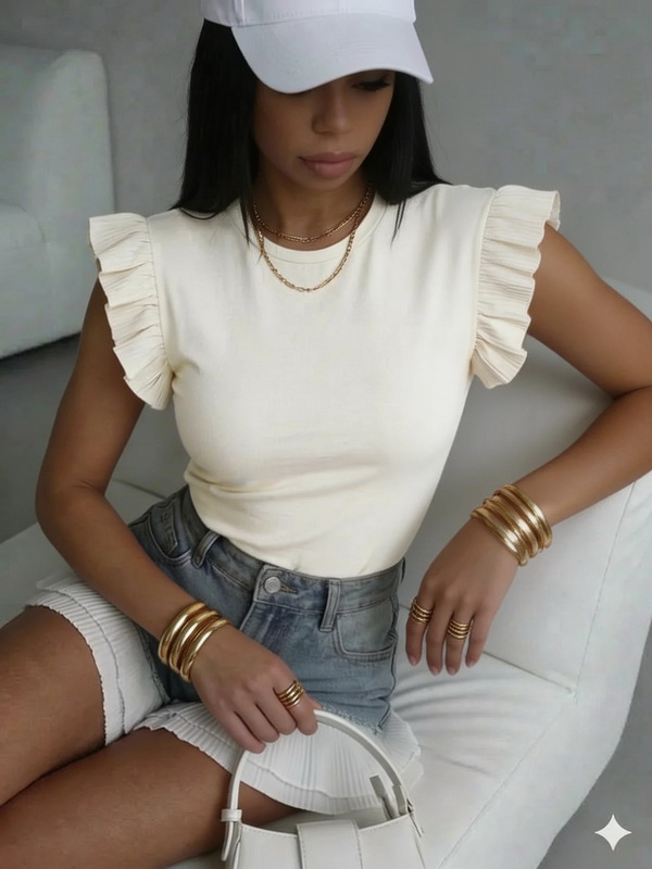 Bílé tričko s volánem