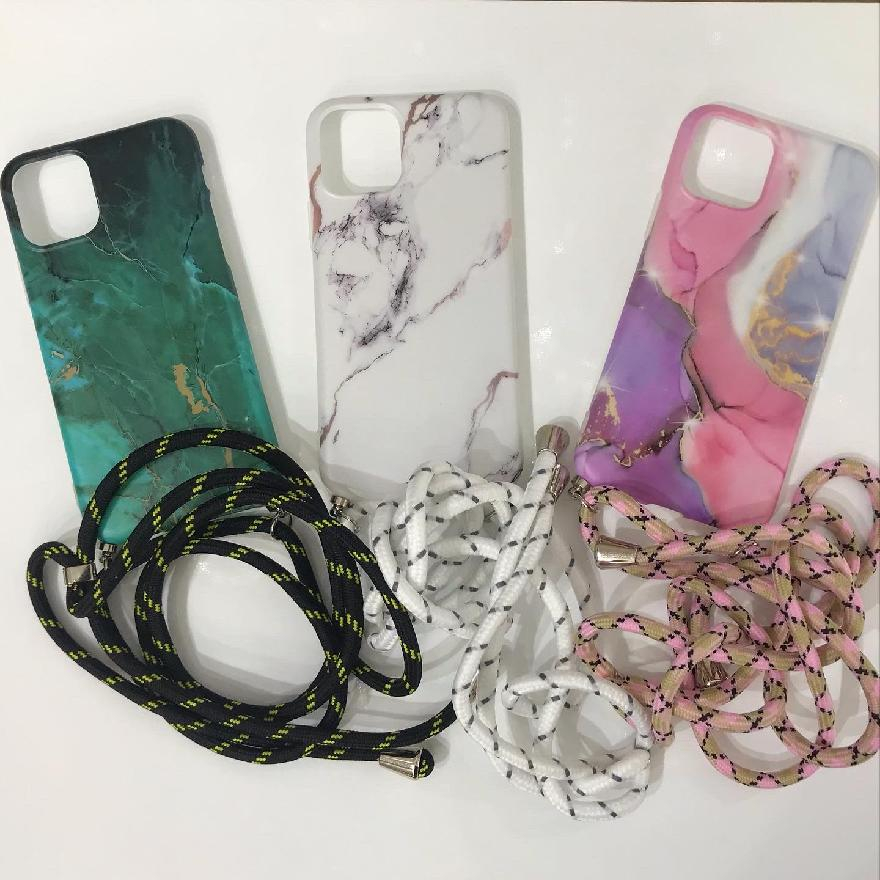 Kryt na mobil + šňůrka