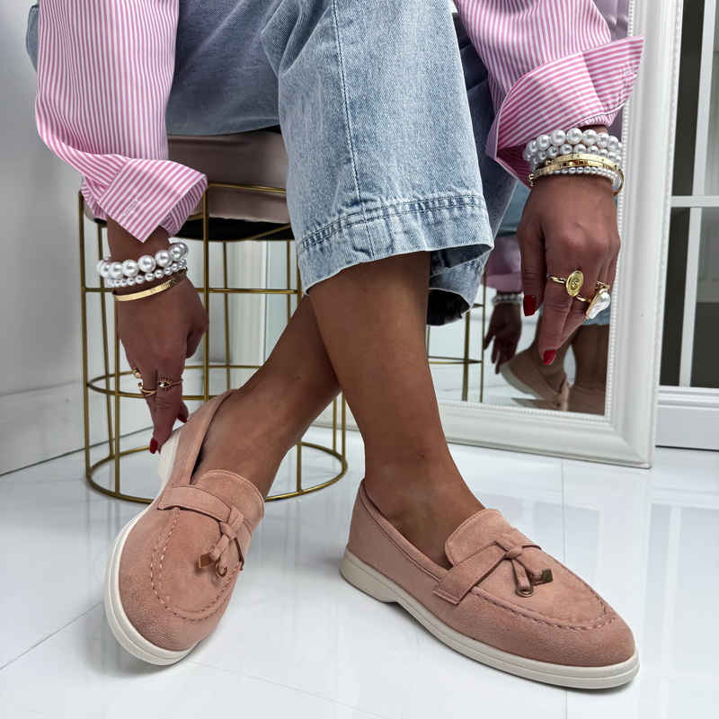 Růžové semišové mokasíny