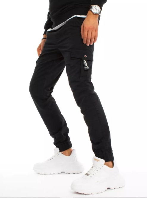 Černé džíny v pase na gumu